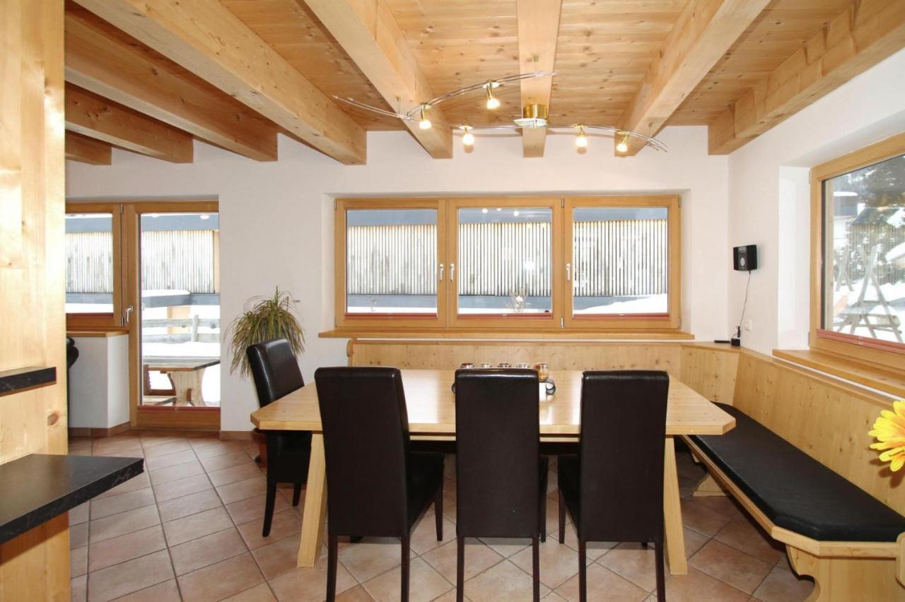 Wasserfall, Chalet