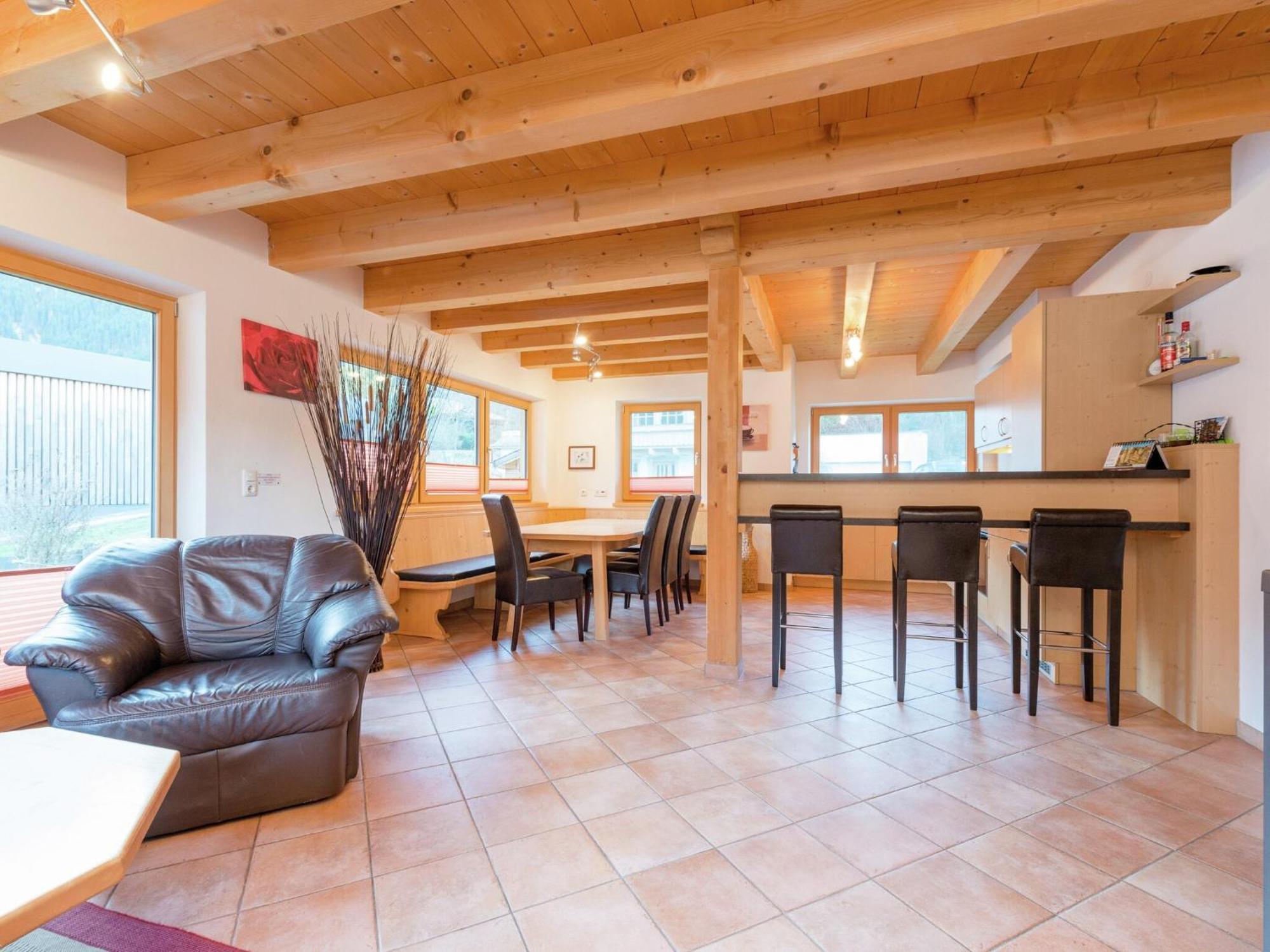 Wasserfall, Chalet